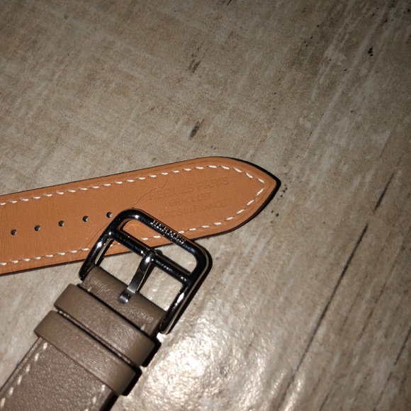 Etoupe Hermès Double Tour Apple Watch Band - Picture 2 of 3